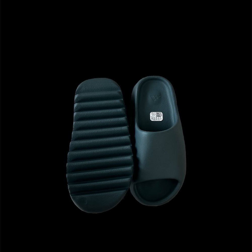 YEEZY SLIDE SLATE GREY US 6